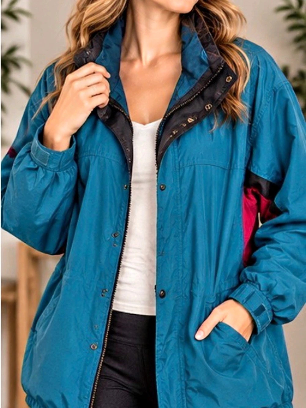 27” WindRiver Classic Outfitter Color Block Nylon Jacket Large